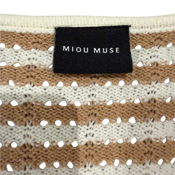 💜5/$50💜 Striped Cream and Brown Women's Cardigan - Picture 3 of 7